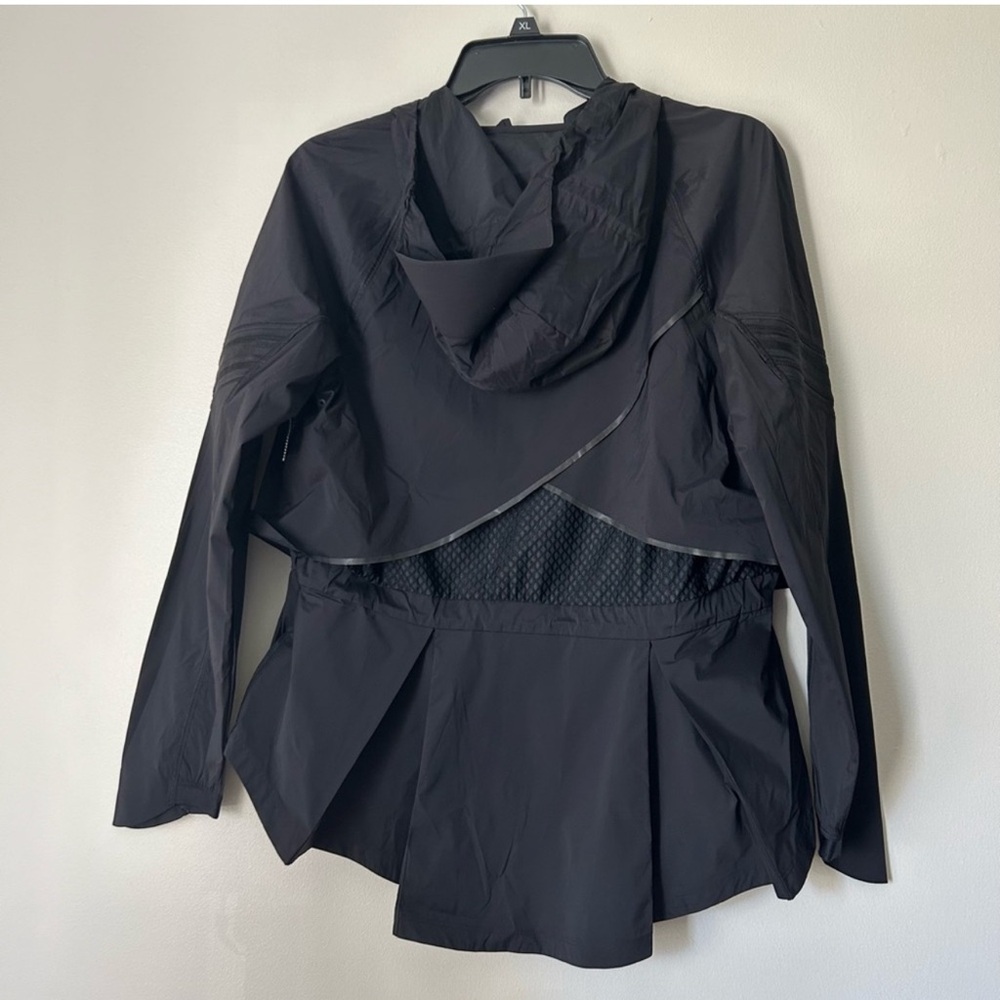 Athleta Open Road Black Light Weight
Zip Jacket